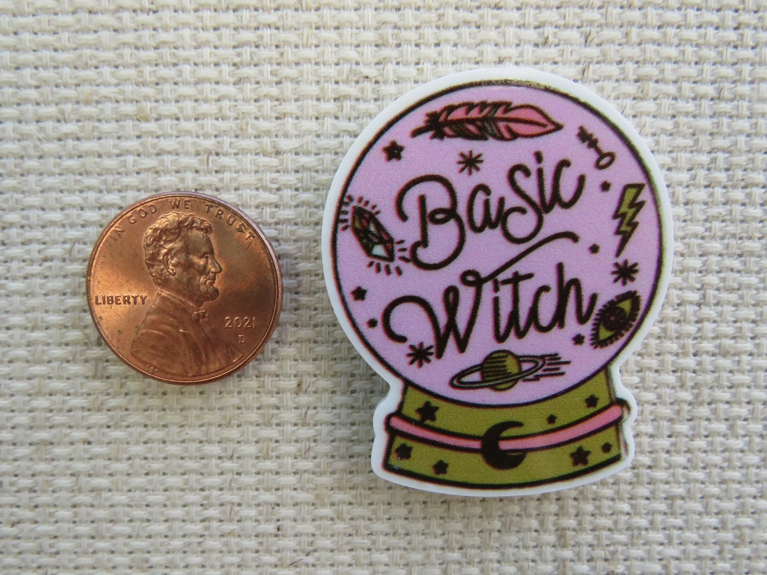 Basic Witch Crystal Ball Needle Minder, Cover Minder, Magnet