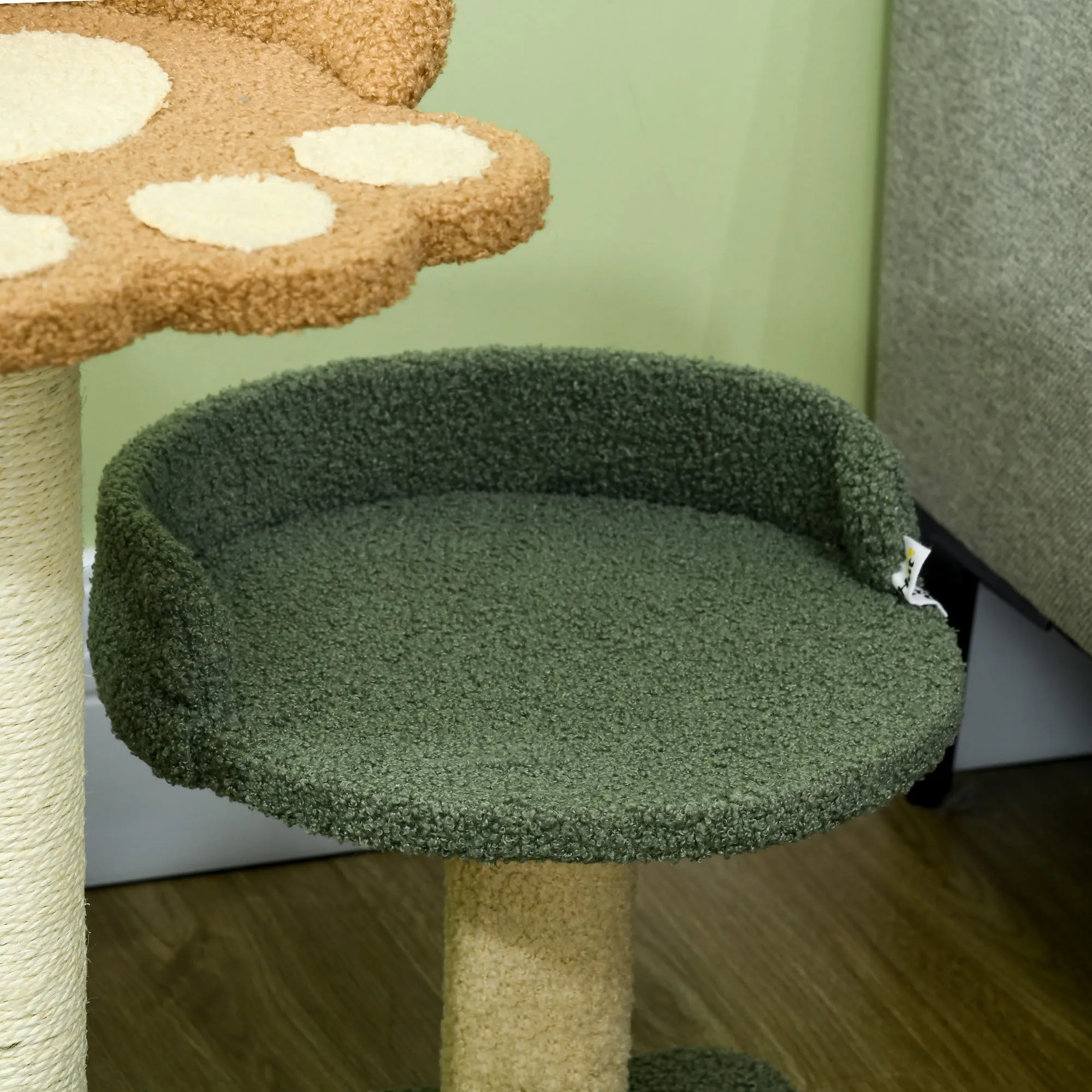 Small Cat Tree for Indoor Cats, Scratching Posts with 2 Beds, Toy Ball, 43 x 39 x 52cm